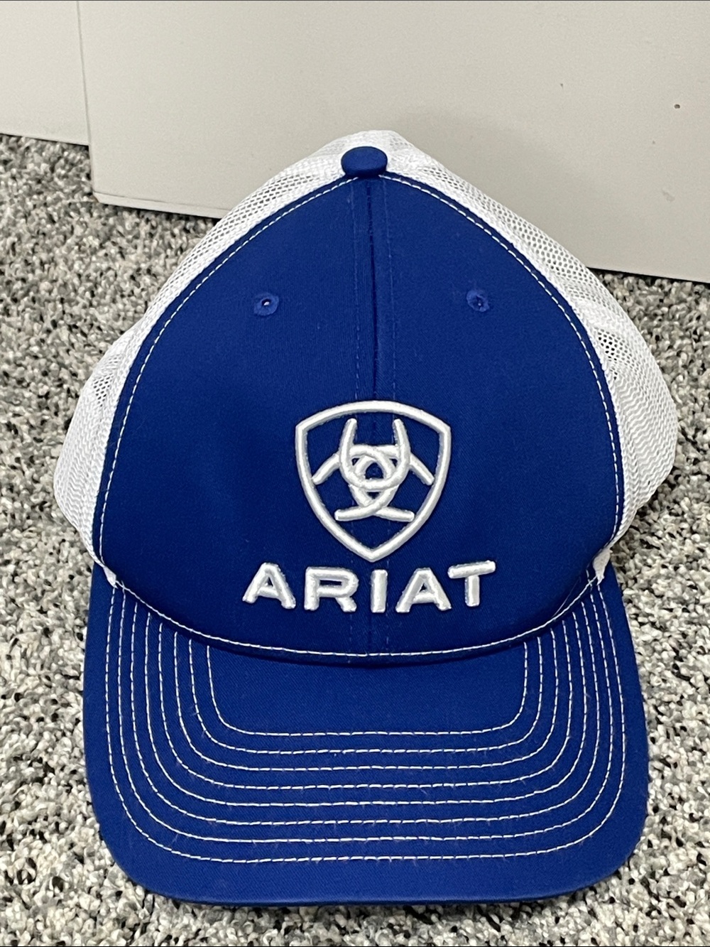 Ariat Logo Blue White Topstitch Trucker Hat OS